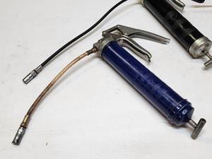 lot 173 image: Assorted Grease Guns