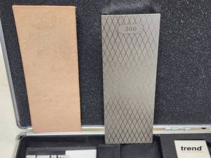 lot 151 image: Diamond Knife Sharpening Kit