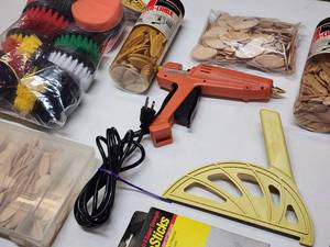 lot 159 image: Assorted Woodworking Supplies & Glue Gun
