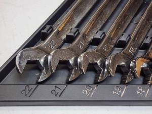 lot 174 image: Milwaukee Complete Mechanics Metric Wrench Set
