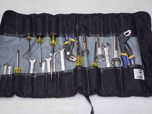 lot 240 image: Craftsman Roadside Metric Tool Kit