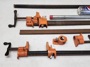 lot 246 image: Assorted Woodworking Clamps