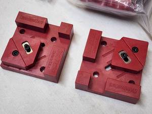 lot 216 image: (4) Woodpeckers Woodworking Box Clamps