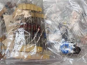 lot 227 image: Assortment of Electronic Circuit Board Components with Workstation Pad