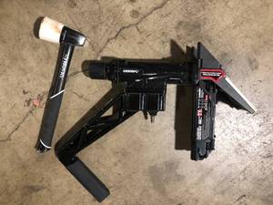 Husky Pneumatic 3-in-1 15.5-Gauge and 16-Gauge 2 in. Flooring Nailer and Stapler with Quick Jam Release  Customer Returns See Pictures