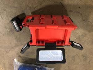 Milwaukee Packout LightCharger Customer Returns See Pictures