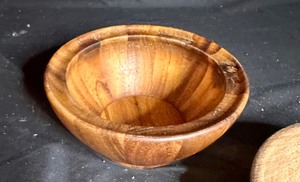 lot 101 image: 2 Vintage Wooden Bowls