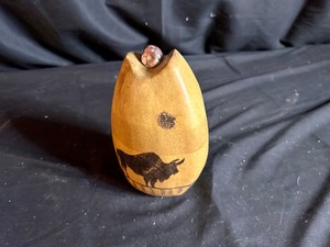 lot 90 image: Vintage Buffalo Indigenous Art Ceramic Canister