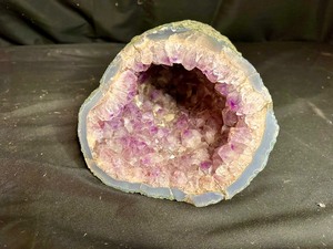 lot 95 image: Natural Purple Amethyst Sparkling Crystals Geode Half