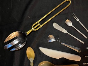lot 252 image: Lot of Wood, Shell, Metal and Stone Serving Utensils