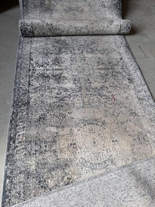 lot 212 image: Unique Loom Villa Collection 13 Runner with Pad