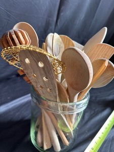 lot 219 image: Variety of Wood Utinsels in a Glass Jar