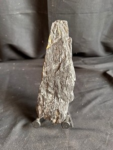 lot 160 image: Slate Rock with Stand