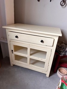 lot 171 image: Gabah Chest Item B314