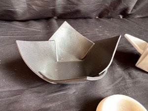 lot 188 image: Origami Soy Sauce Pitcher and Marble Sauce Bowls