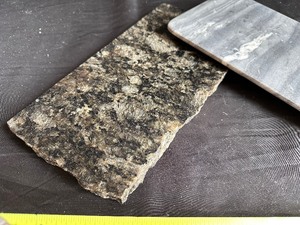 lot 189 image: Very Heavy Duty Black and Tan Granite and Marble Charcuterie Boards