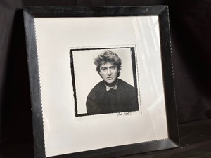 lot 4 image: Framed Photograph of Simon Le Bon Signed by Fred Petter