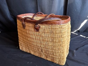 lot 70 image: Authentic Marine Tote