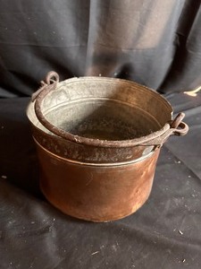 lot 73 image: Antique Copper Cauldron