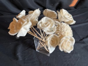 lot 83 image: 10 Flower Reed Diffuser Sticks