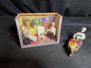lot 107 image: Day of the Dead Diorama and Figure