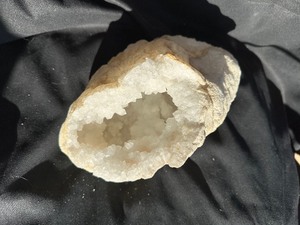 lot 303 image: Large White Natural Crystal Geode