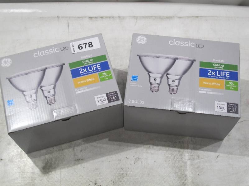lot 253 image: NEW GE Classic LED 90W Par38 Medium Base Dimmable Outdoor Floodlight 4 Bulbs Total