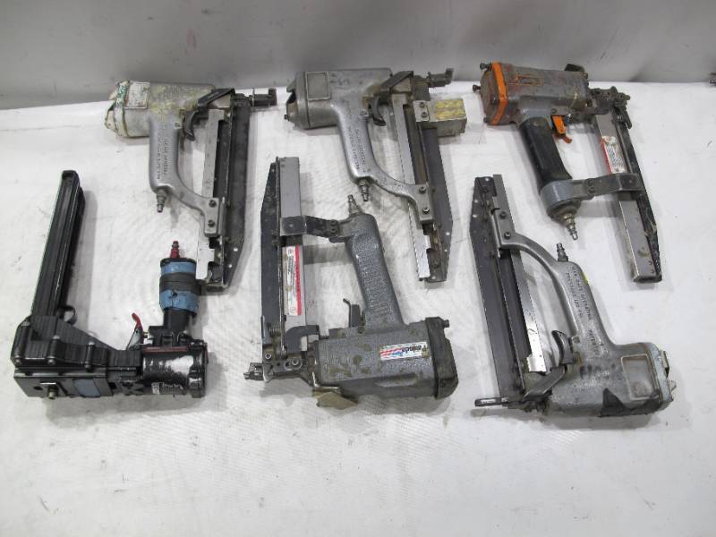 lot 555 image: Lot of USED AS-IS Power Tools - 6 NailersStaplers