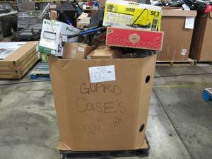lot 400 image: Pallet of Store Overstock Store and Ecommerce Product and Returns
