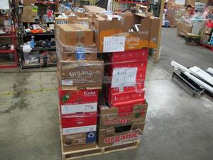 lot 403 image: Pallet of Store Overstock Store and Ecommerce Product and Returns