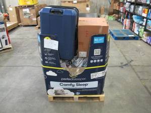 lot 418 image: Pallet of Store Overstock Store and Ecommerce Product and Returns