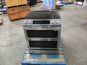 lot 428 image: UNTESTED SAMSUNG 30 in. 5 Element Slide-In Electric Range in Stainless Steel - AS IS