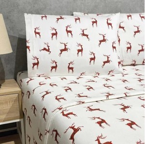 lot 604 image: NEW Portuguese Flannel 4-piece Sheet Set - Full Size - Red Deer
