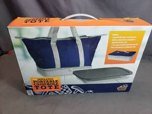 Insulated Portable Casserole Tote with Casserole