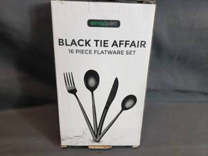 Black Tie Affair 16 Piece Flatware Set