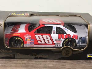 lot 103 image: 1997 Nascar Revell John Andretti #98  RCA 124 scale die cast stock car