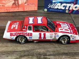 lot 127 image: 2001 Nascar Action Racing Collectibles Historical Series 1985 Monte Carlo Darrell Waltrip #11  Budweiser 124 scale die cast stock car
