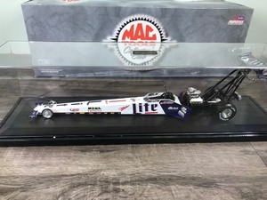 lot 140 image: 1999 NHRA Mac Tools Collectors Club Larry Dixon  Miller Lite 124 scale die cast top fuel dragster