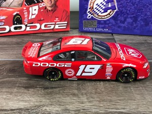 lot 144 image: 2000 Nascar Action Racing Collectible Dodge Show Car #19 Intrepid RT 124 scale die cast