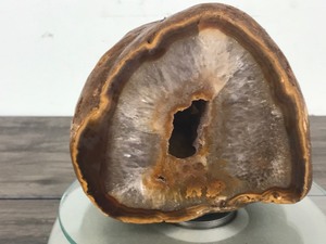 lot 185 image: Large agate