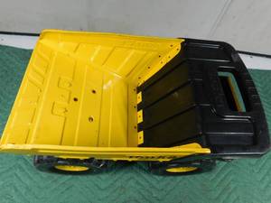 lot 30 image: Tonka Dump Truck with Metal dump