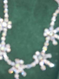 lot 89 image: Vintage Jewelry Set