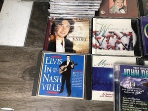 lot 262 image: Lot of music CDs