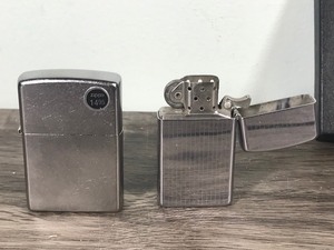 lot 359 image: 2 - Zippo Lights (Bradford)