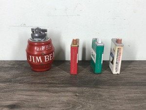 lot 360 image: 4 - Collectible Lighters