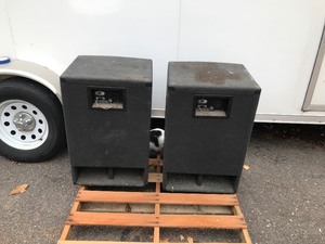lot 406 image: Cerwin Vega V-152 Full Range Speaker
