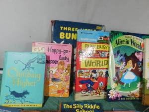 lot 370 image: Box of vintage childrens books