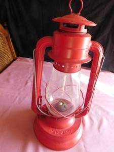 lot 371 image: Dietz Lantern