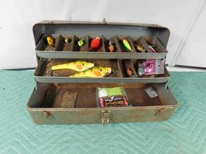 lot 397 image: Vintage metal tackle box with tackle