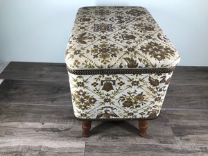 lot 420 image: VINTAGE REDMUND PERU INDIANA SEWING OTTOMAN BOX